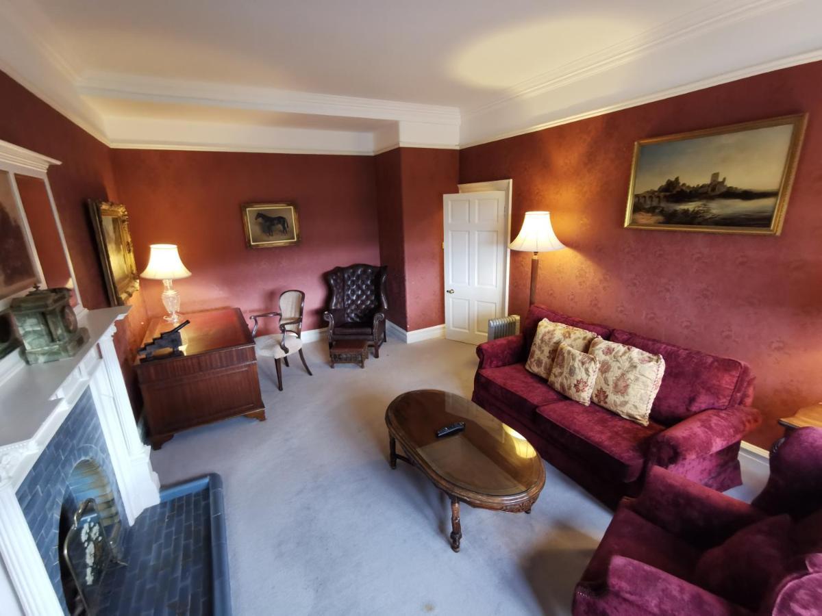 Waterford Castle Hotel & Golf Resort Ballinakill  ภายนอก รูปภาพ
