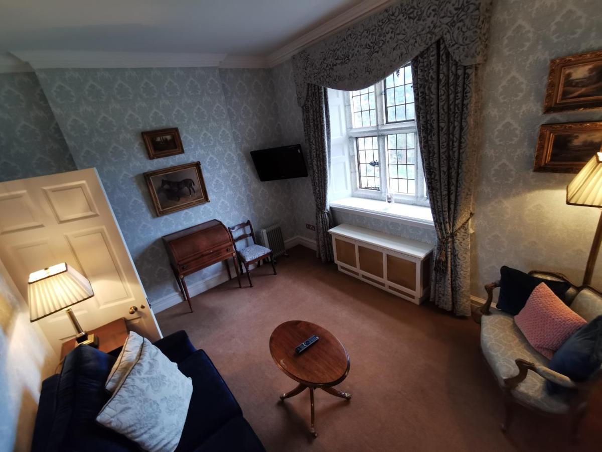 Waterford Castle Hotel & Golf Resort Ballinakill  ภายนอก รูปภาพ