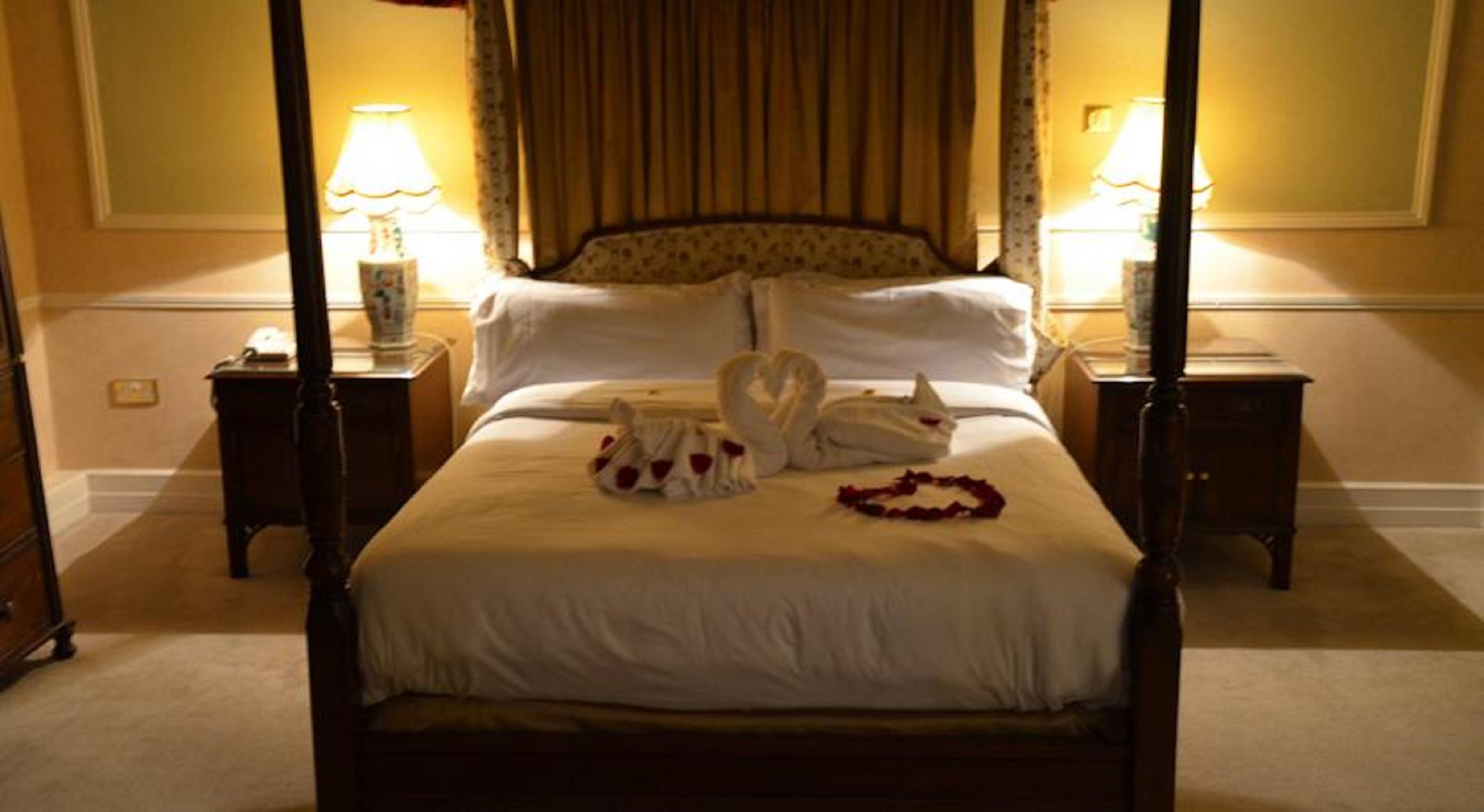 Waterford Castle Hotel & Golf Resort Ballinakill  ภายนอก รูปภาพ