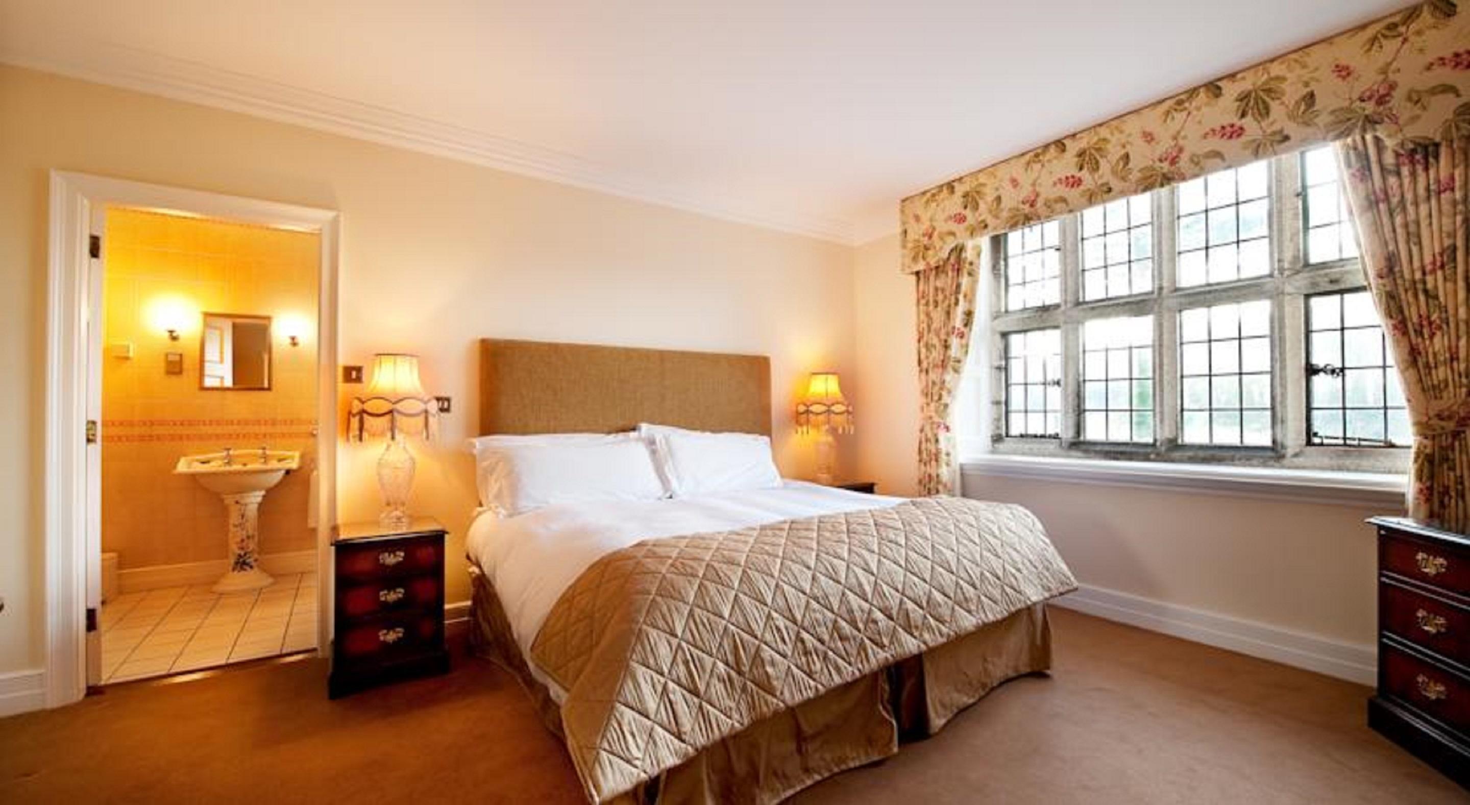 Waterford Castle Hotel & Golf Resort Ballinakill  ภายนอก รูปภาพ