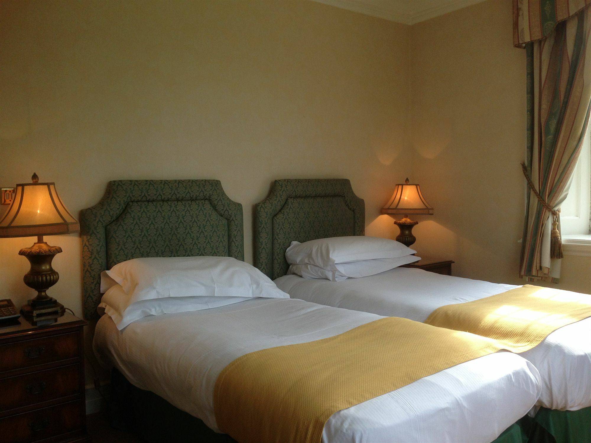 Waterford Castle Hotel & Golf Resort Ballinakill  ภายนอก รูปภาพ